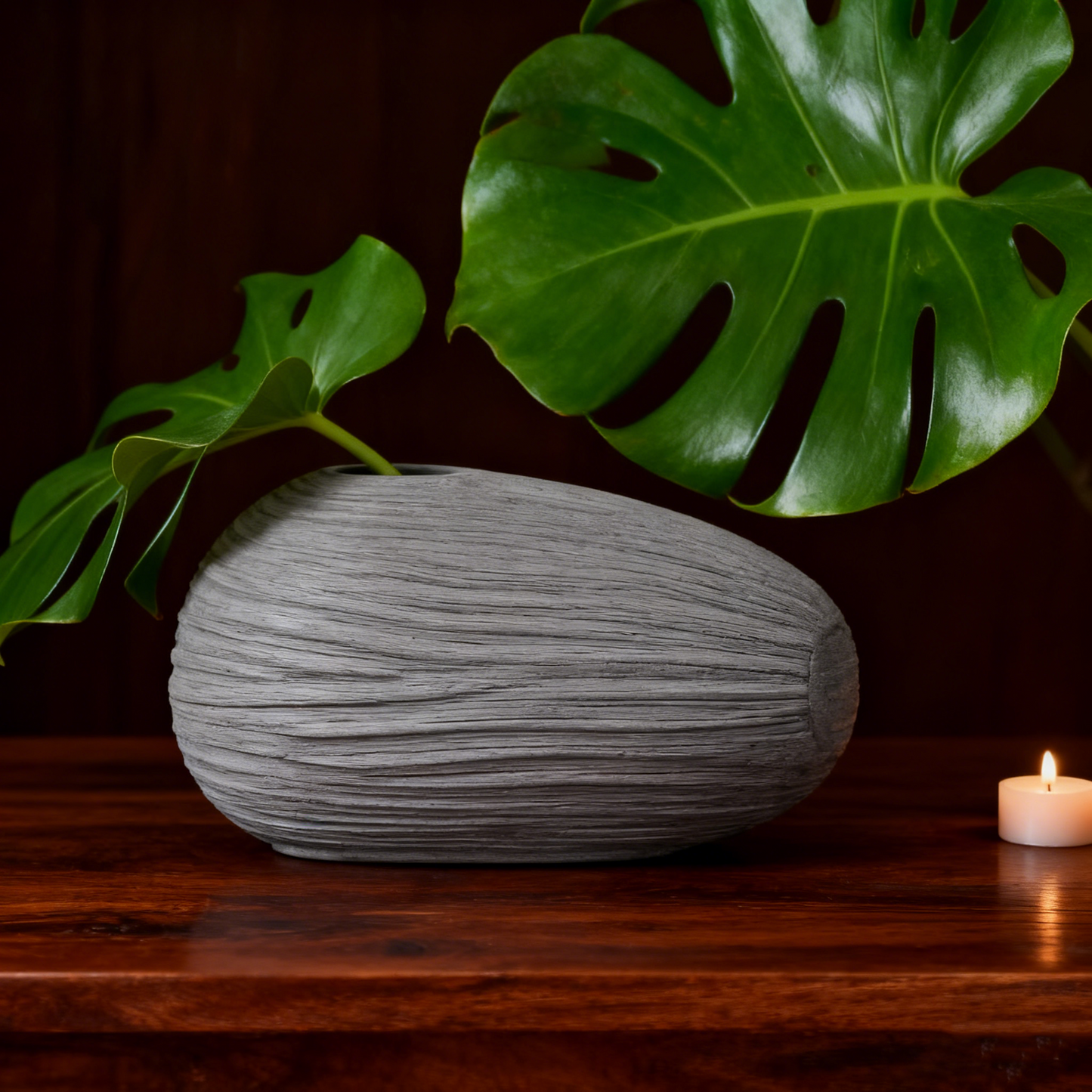 Organic Shaped Deco Ripples Vase